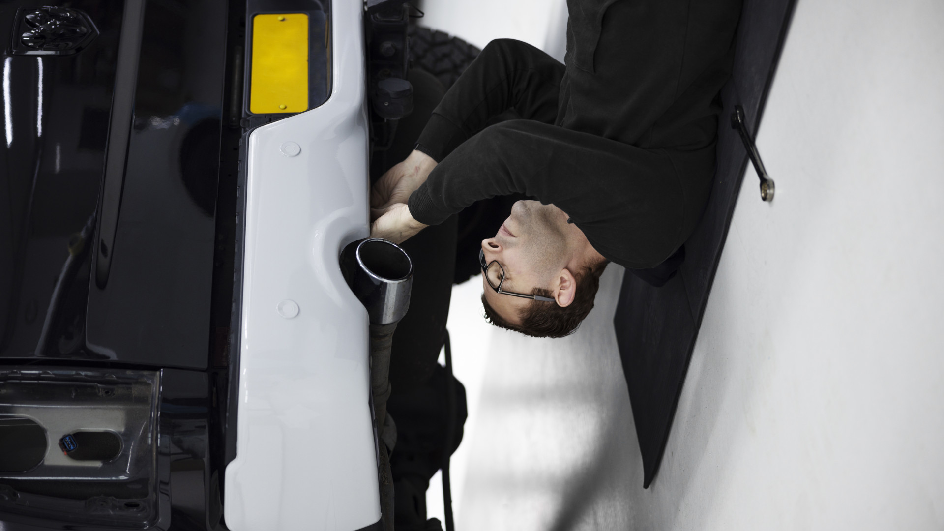 Ligne d'échappement sur voiture de sport : comment ça fonctionne vraiment ?